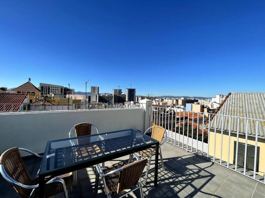 Peaceful 1Br With Shared Terrace At The Nook Lägenhet Gibraltar Exteriör bild